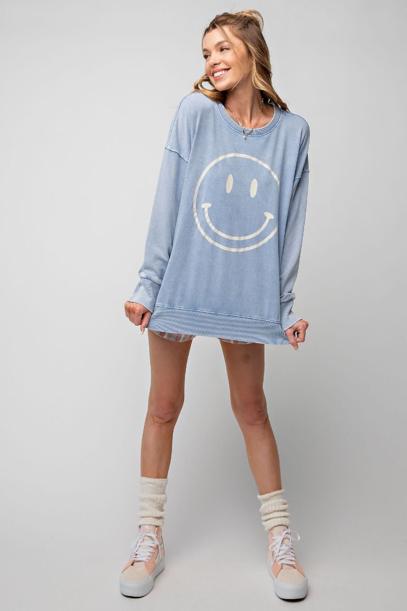 EASEL SMILEY FACE SWEATSHIRT - PERI BLUE