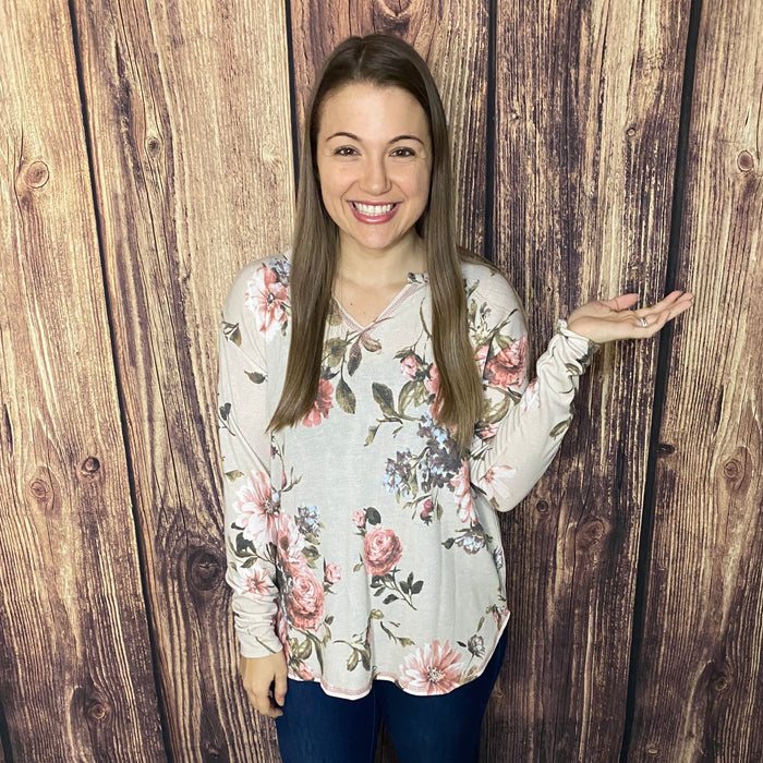 HONEYME IVORY FLORAL TOP