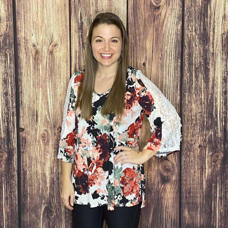 HONEYME BLACK/IVORY/RUST FLORAL W/LACE SLEEVES TOP